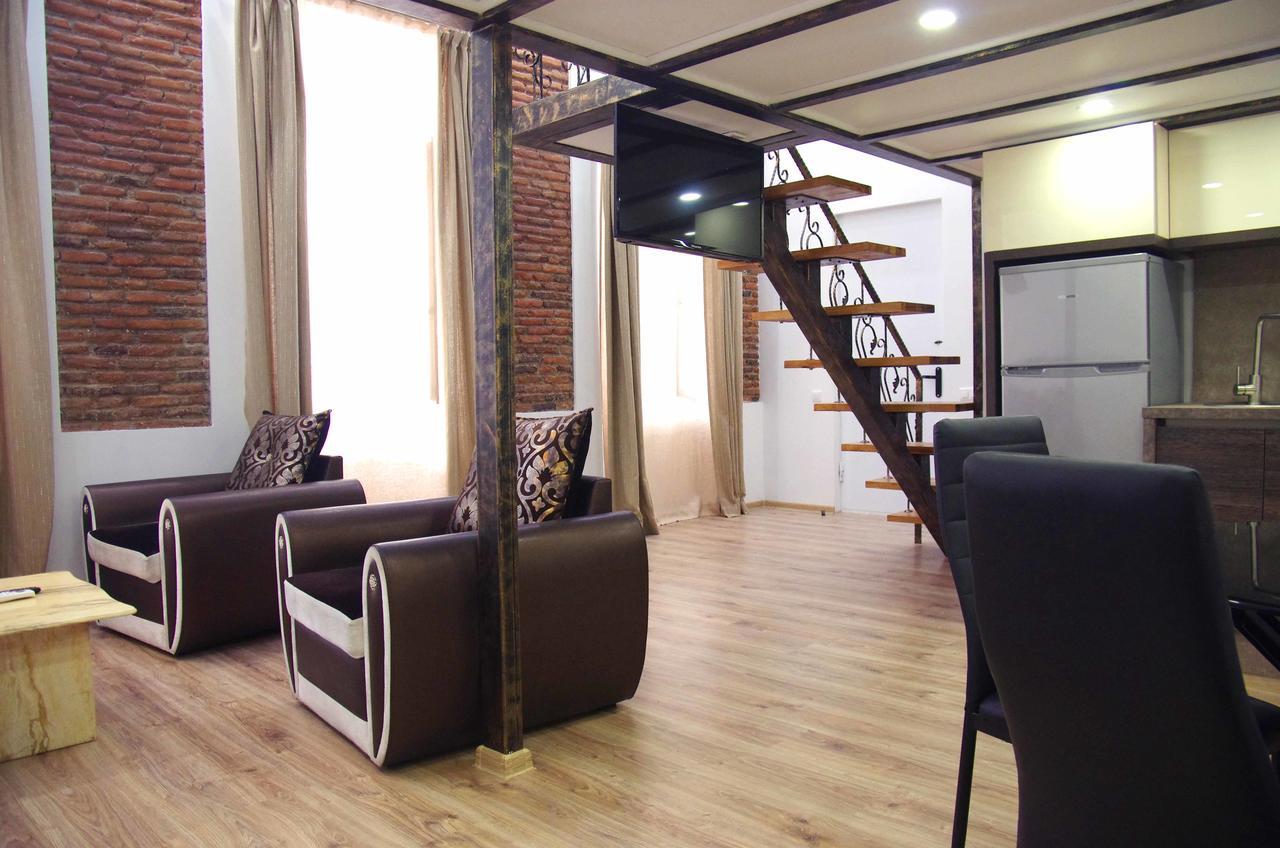 Apartment On Tabidze Tbilisi Exterior foto