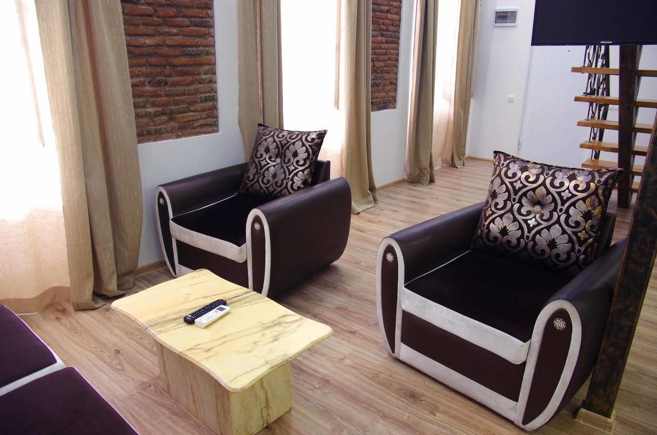 Apartment On Tabidze Tbilisi Exterior foto